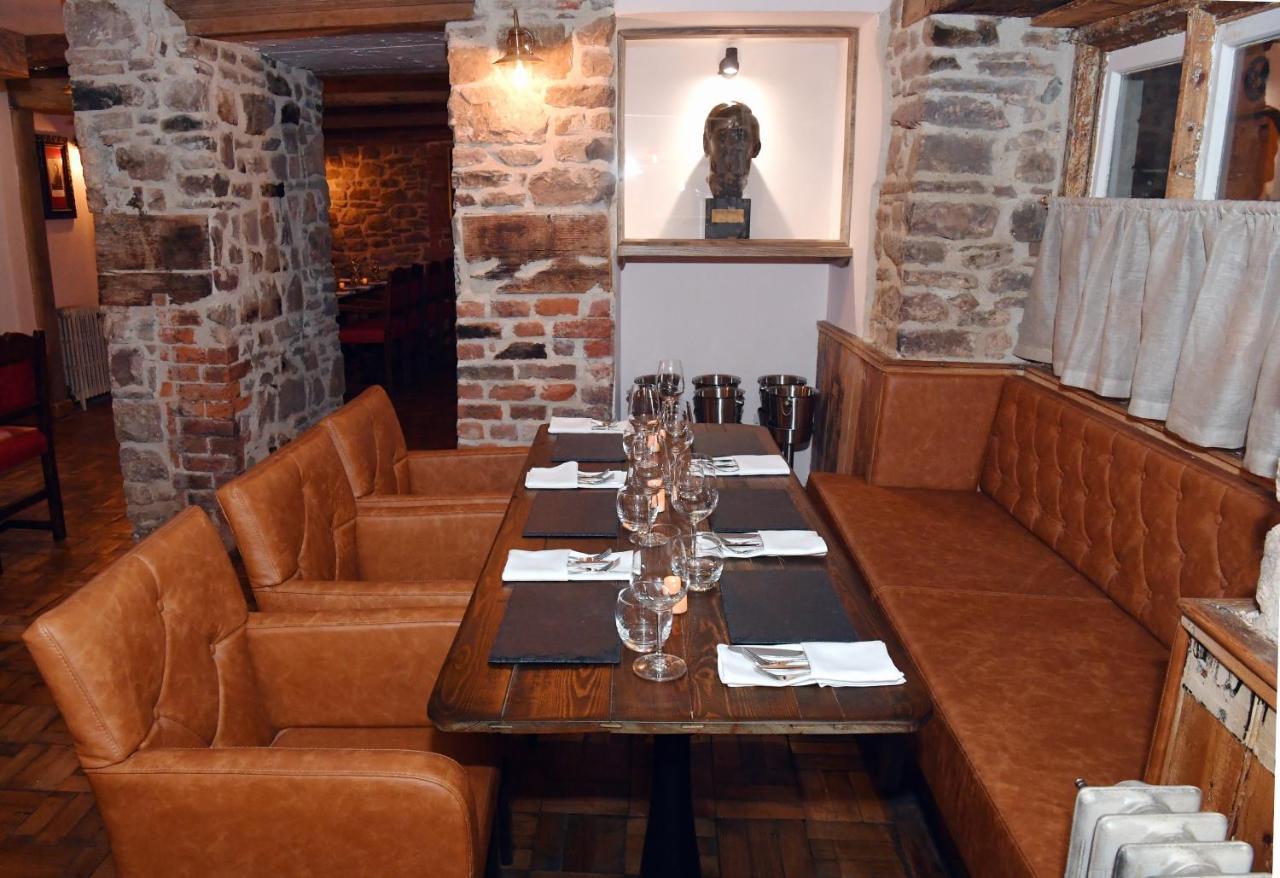 Alfred Russel Wallace Restaurant With Rooms Usk Dış mekan fotoğraf